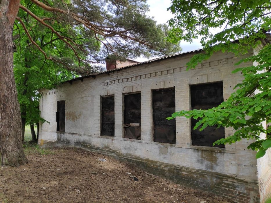 Продам будівлю 150 кв.м. у с.Черемушне Зідьки Змиїв