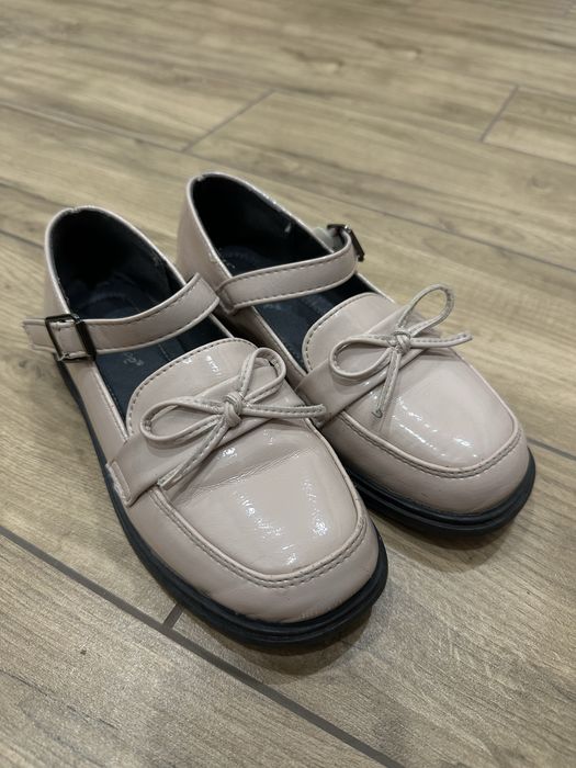 Туфлі для дівчинки
