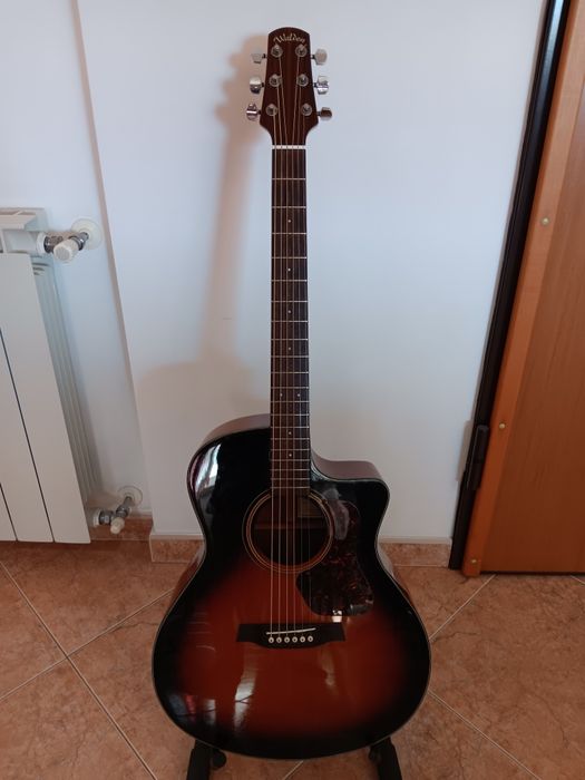 Guitarra Walden eletro-acústica