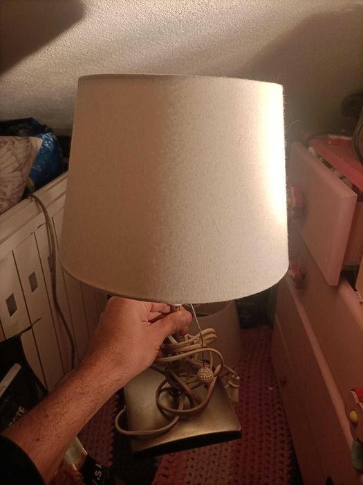 Candeeiro de tecto e de mesa