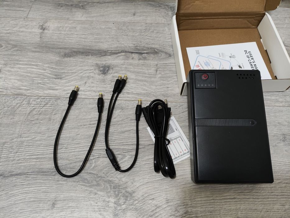 UPS для роутера модема DC1018L 4*18650 Li-Ion 18W 5/9/12В USB PoE