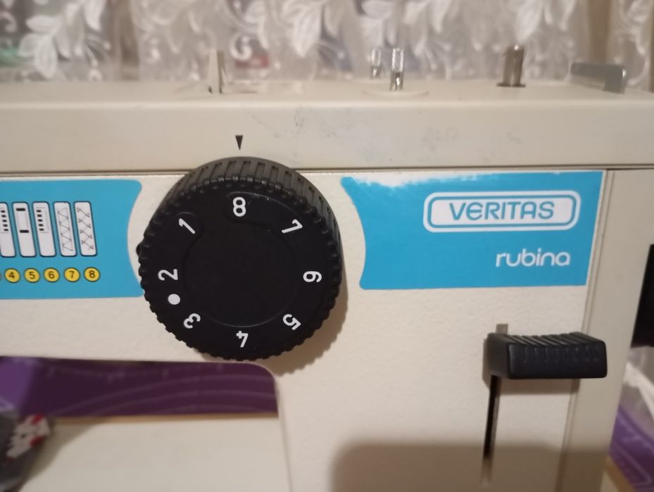 Швейна машинка  ,,Верітас рубіна"
