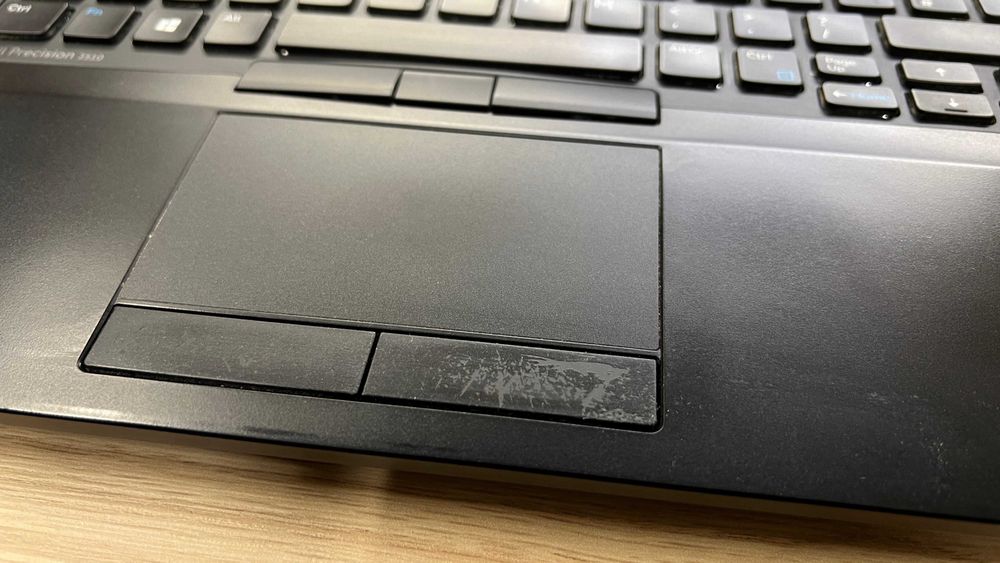 Dell Precision 3510 16GB/256gb SSD M2/i5-6440HQ Full HD, ATI FirePro