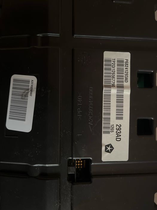 Приборная панель Jeep Cherokee KL