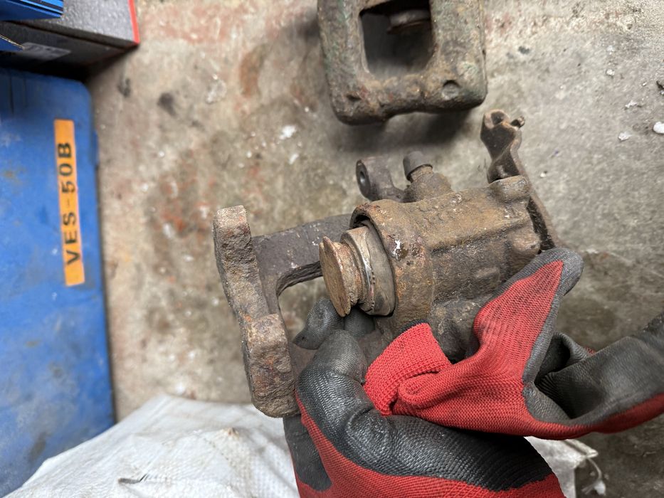 Суппорта Шкода Йети задние под реставрацию