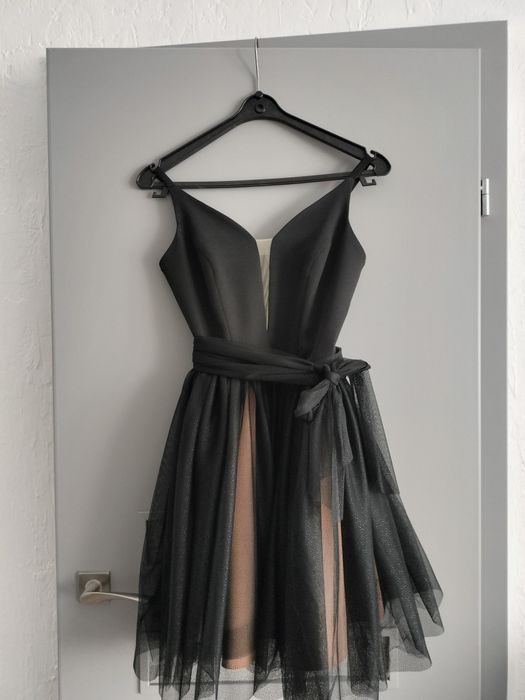 Sukienka imprezowa Lacoria