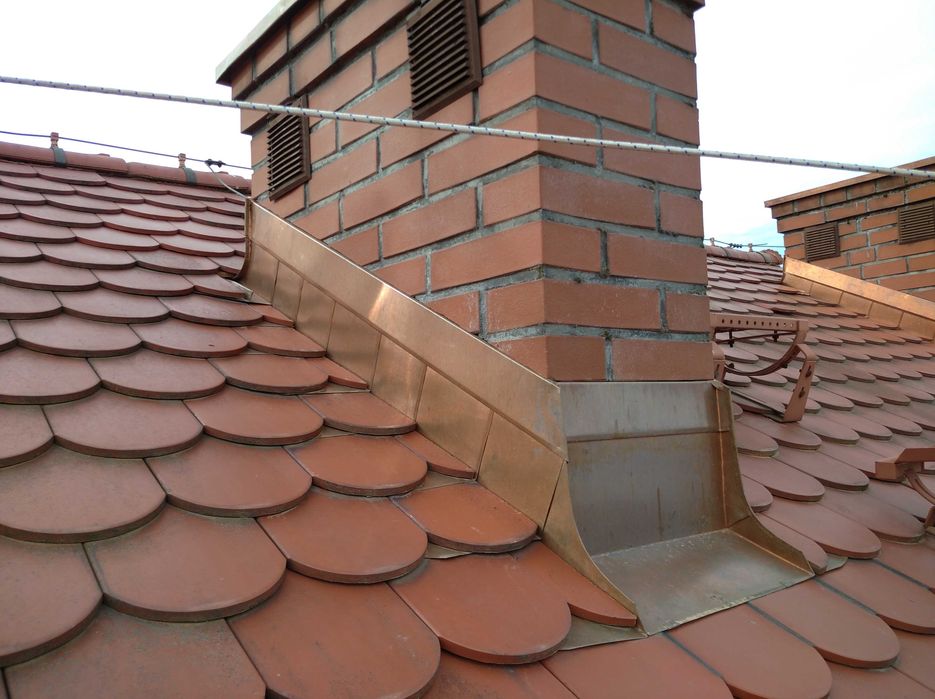 Blacharz dekarz -Blacharstwo budowlane