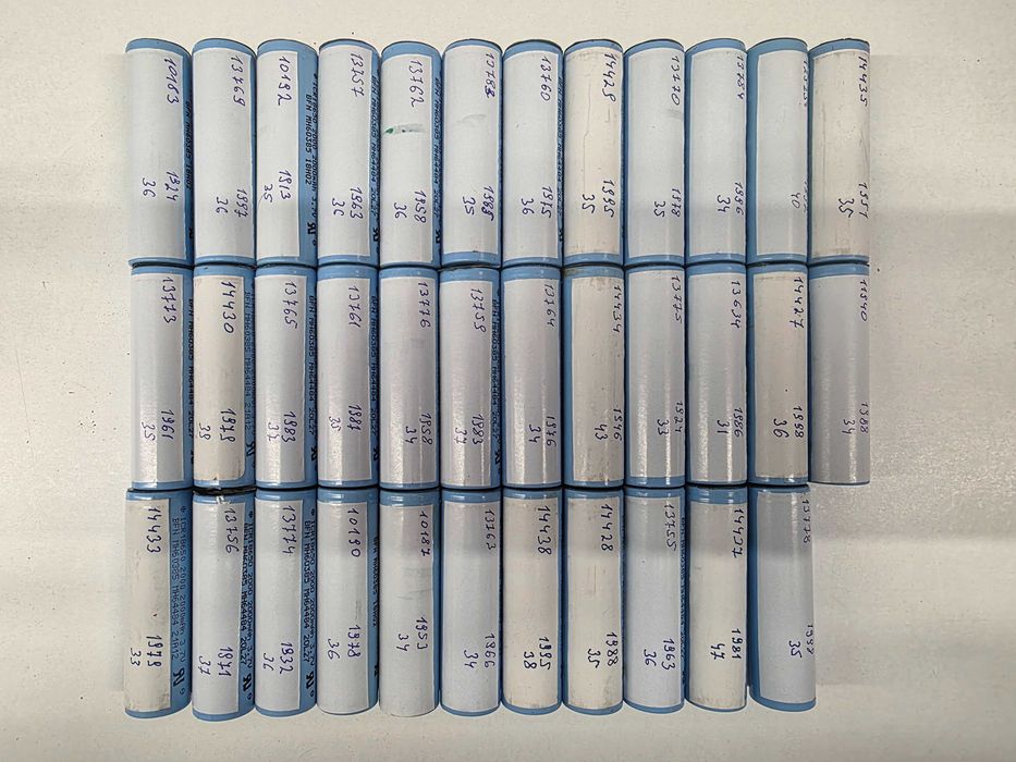 Pakiet 35 szt. testowanych ogniw 18650 CHY 1900 mAh Niebieskie