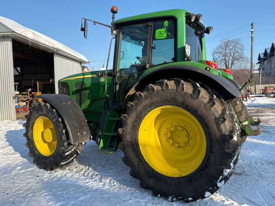 Трактор John Deere 6920