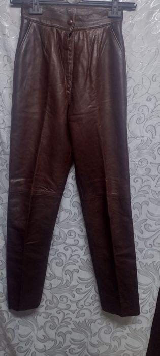 Spodnie damskie, skórzane -32
