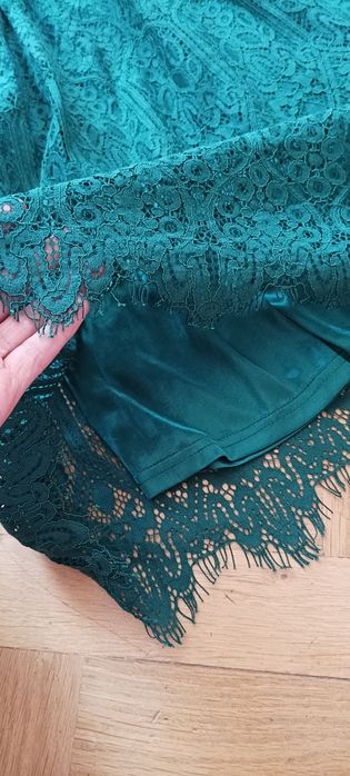 Sukienka Koronkowa Medicine