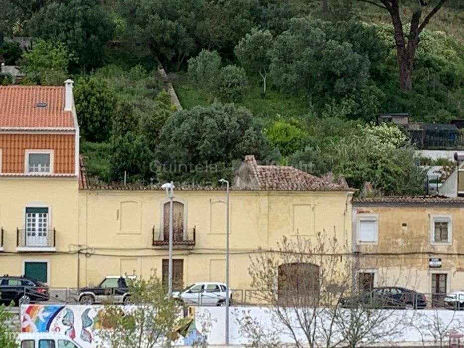 Moradia para reabilitação, em Santiago do Cacém. — Santiago Do Cacém, Santa Cruz E São Bartolomeu Da Serra, Setúbal