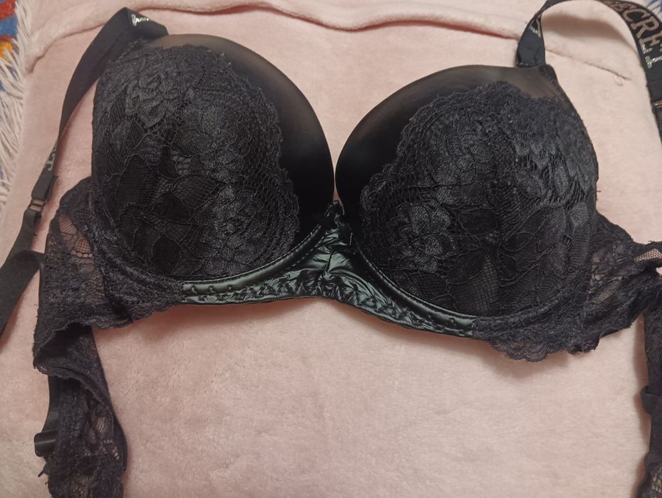 Бюстгальтер черный размер 80  С бу