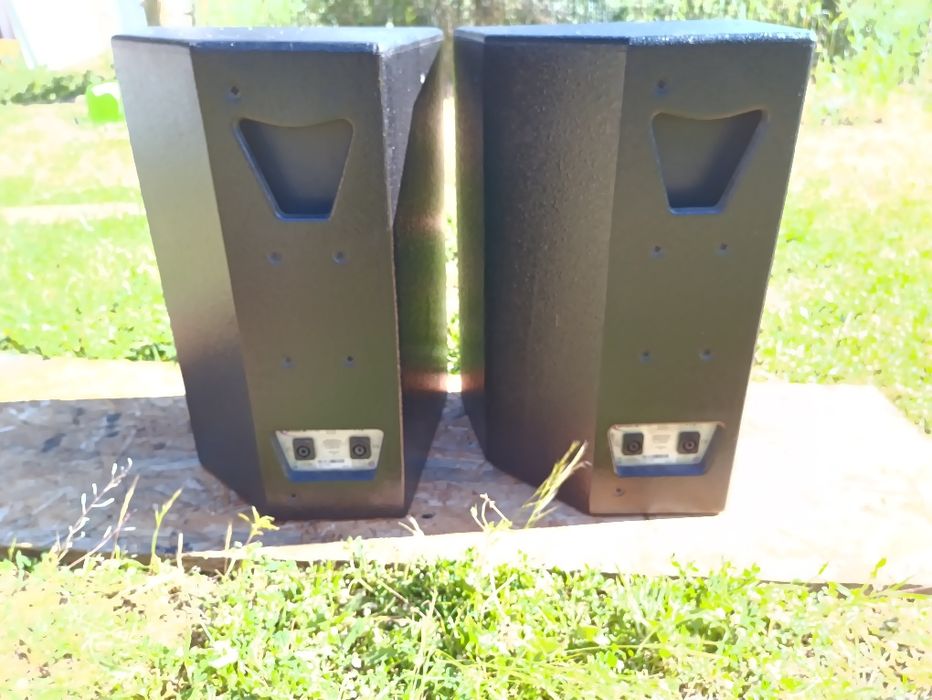 Martin audio F12