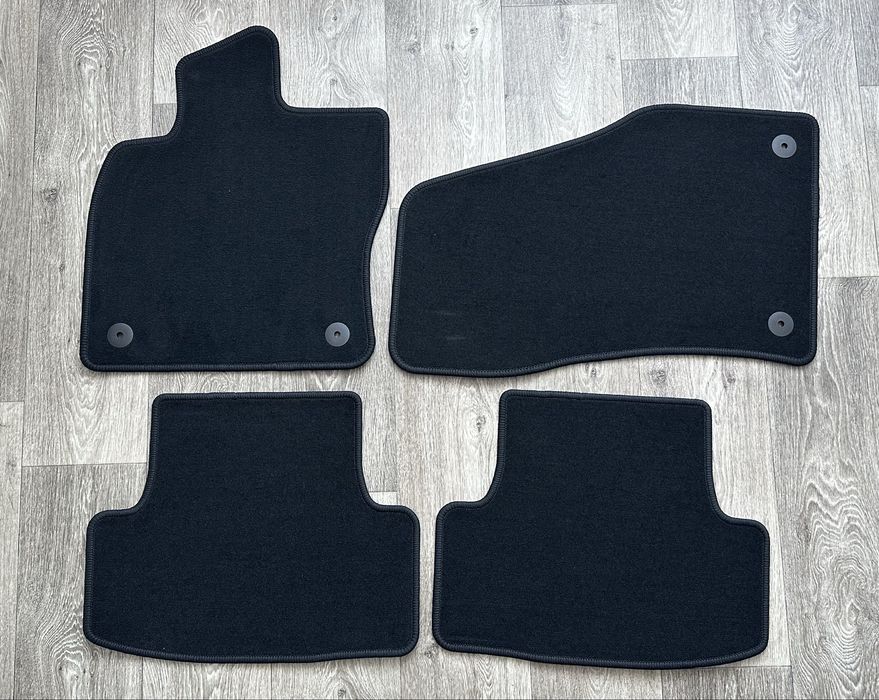 Оригінальні коврики Шкода Карок Skoda Karoq