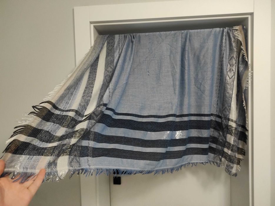 Duża kwadratowa chusta damska szal ok 140 cm