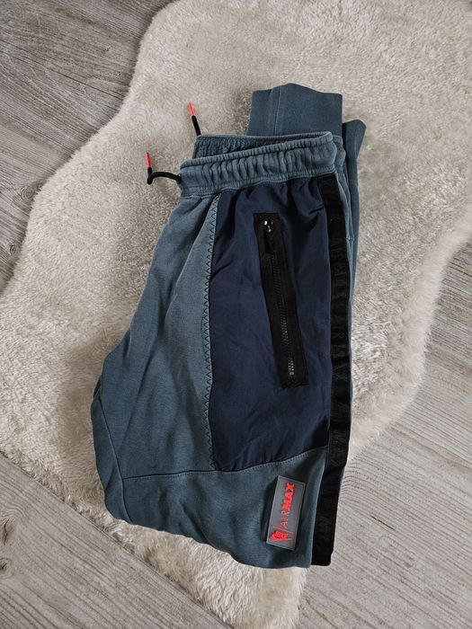 Spodnie dresowe Nike Air Max Rozmiar M Swoosh , Nike Dres , Dresy