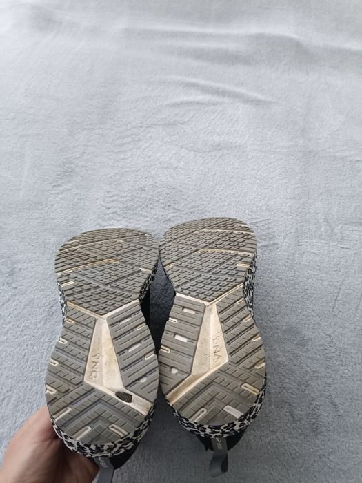 Женские кроссовки Brooks р40-40.5