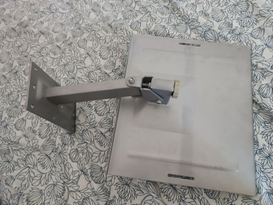 Suporte para televisões antigas, fixa parede