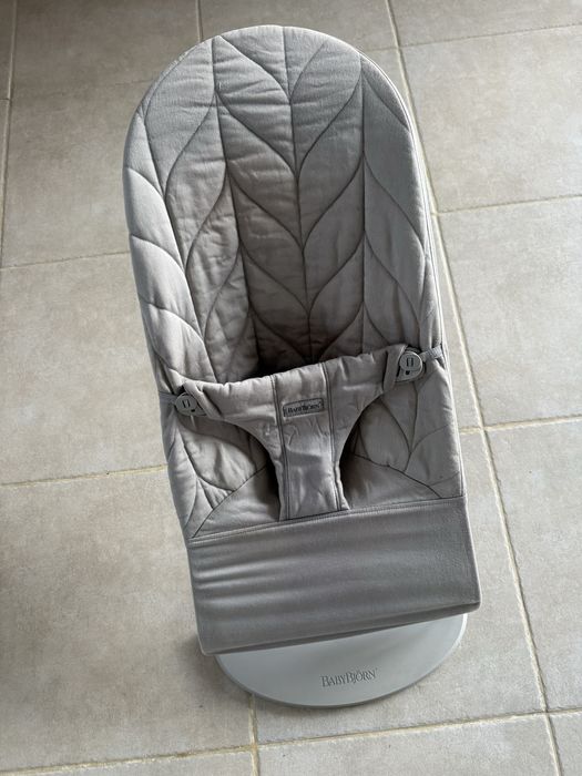 Bujaczek Babybjorn szary