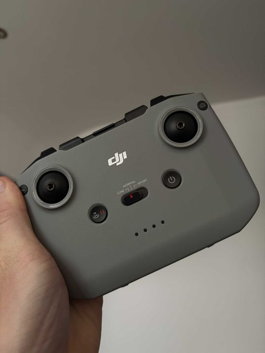 DJI Mini 3 Pro + 3 baterie (18/26/29 cykli) + filtry ND — stan idealny