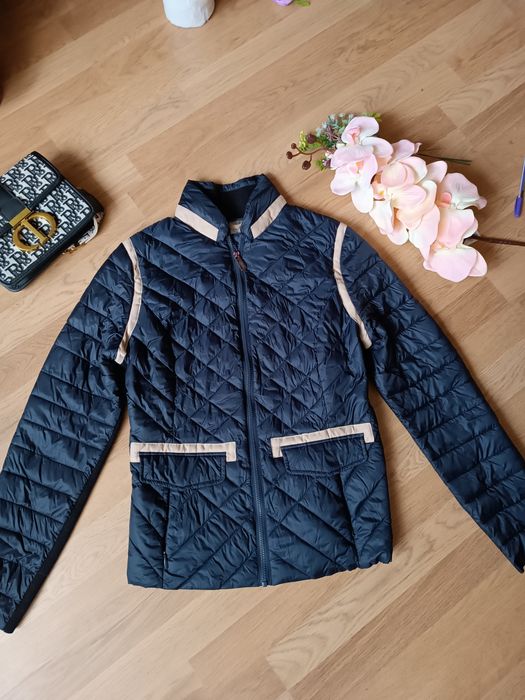 Осенняя брендовая куртка. Р 48