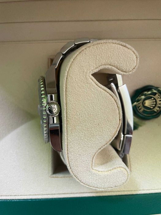 Rolex Submariner Date 116610LV 2019 Full Set (HULK)