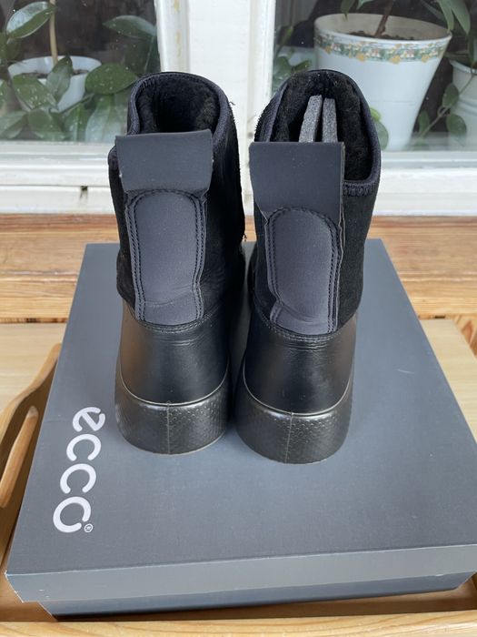 Замшеві черевики Ecco