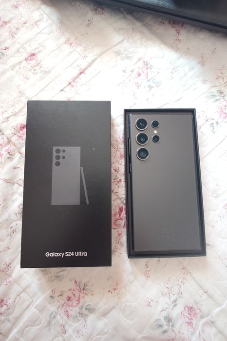 Телефон Samsung s24 Ultra