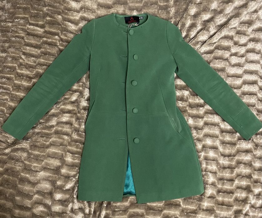 Жіноче пальто 36р.