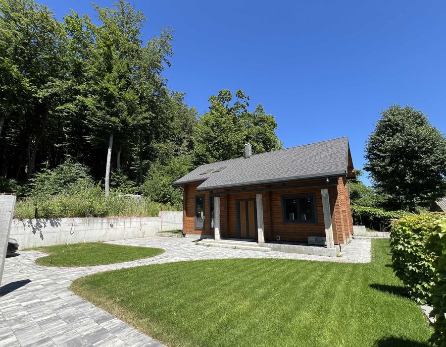 Продаж еко будинку з квадратного брусу біля лісу в Брюховичах