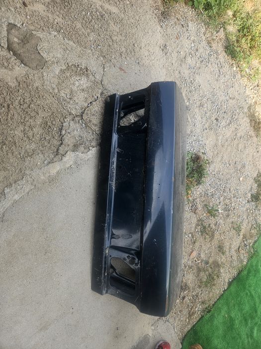 Porta malas toyota carina E