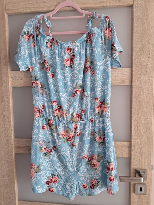 Kostium krótki letni 44/46