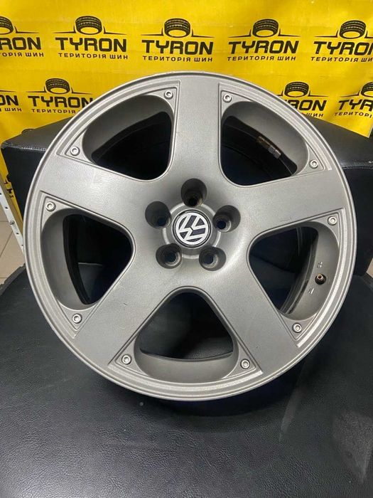 Титанові диски R17 5*100 7J ET38 DIA57.1