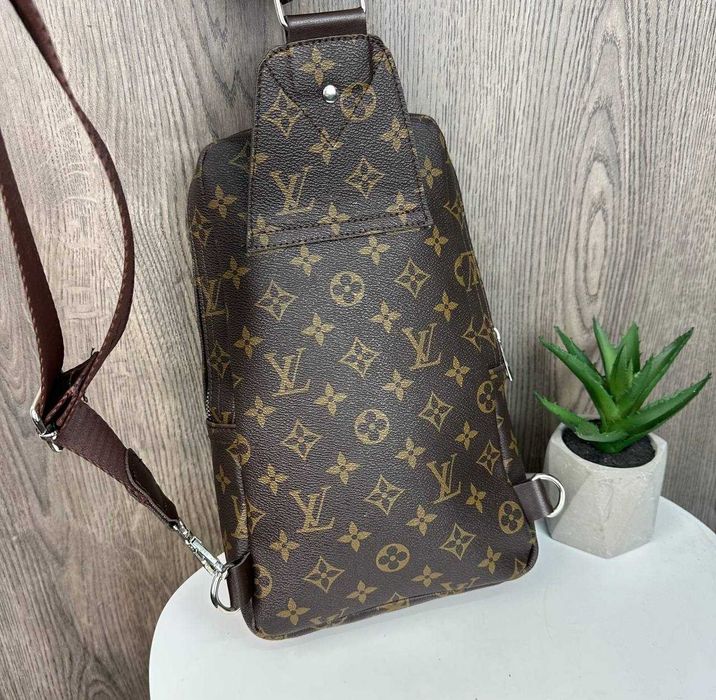 Мужская кожаная чоловіча сумка бананка слінг через плечо на грудь