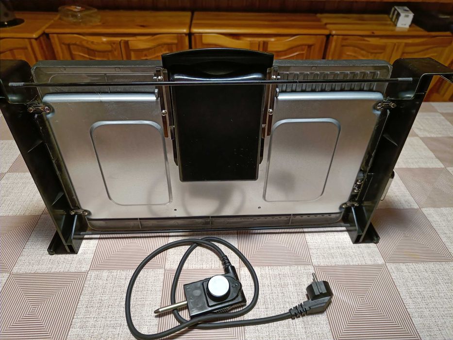 Elektryczny Grill stołowy firmy Sencor – model SBG 106BK