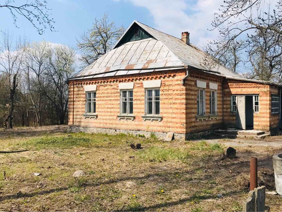 Ділянка 25 соток , будинок