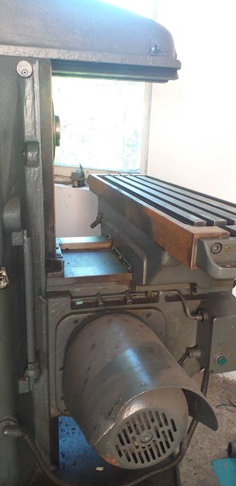 narzędziowa frezarka do metalu