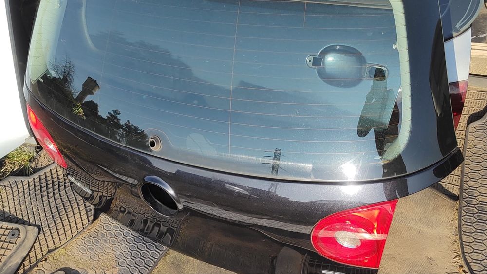 Klapa VW Golf V HB LC9Z