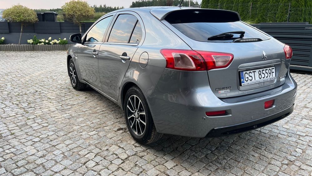 Mitsubishi Lancer