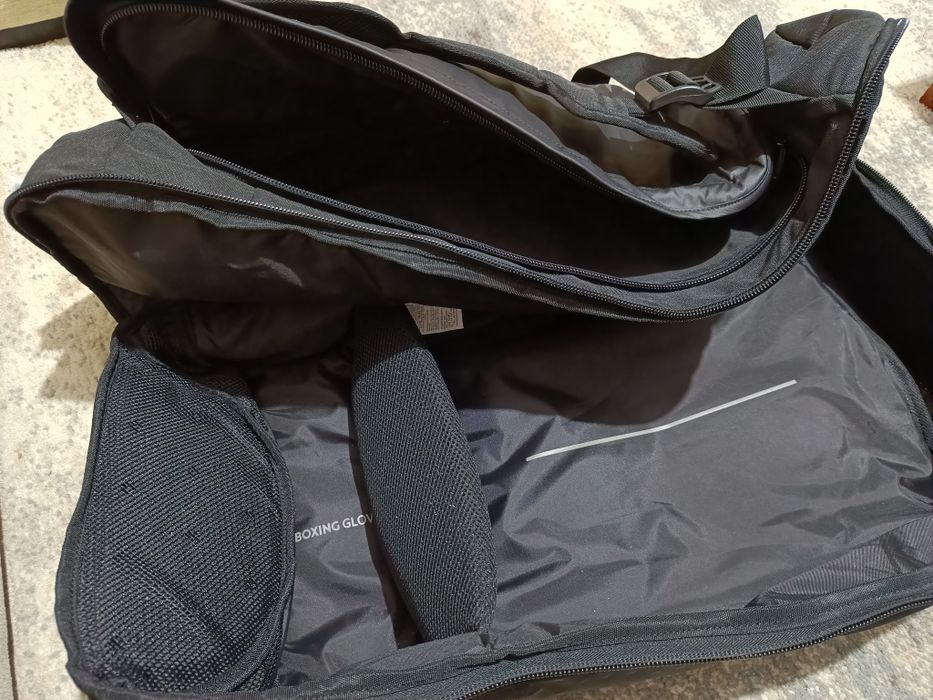 Mala desporto quase nova (sem uso)