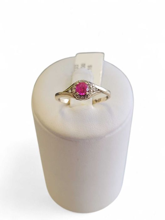 Złoty Pierścionek z cyrkonią P: 333 / 1,00g/ r:15