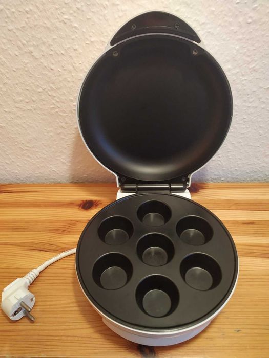 Міні кексниця Tchibo (для випікання кексів та маффінів)