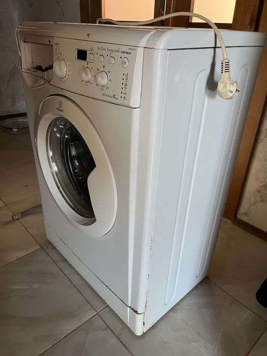 Пралка indesit на запчастини