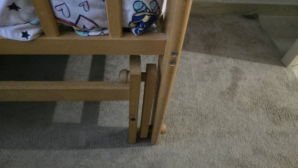 Дитяче ліжечко колиска