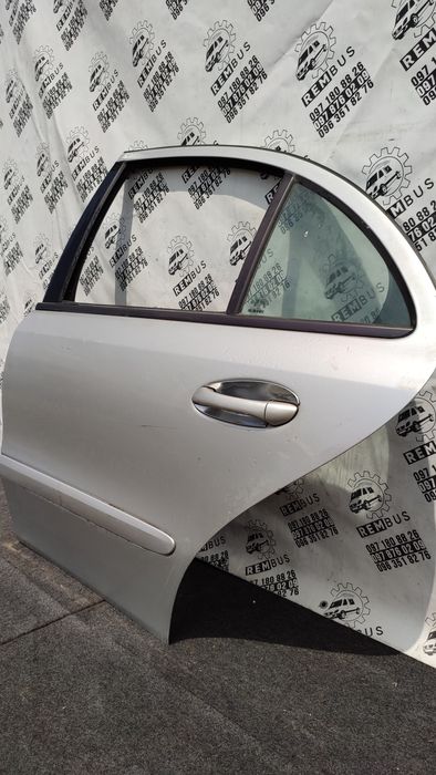 Дверка задня ліва права MB W211 в ідеальному стані