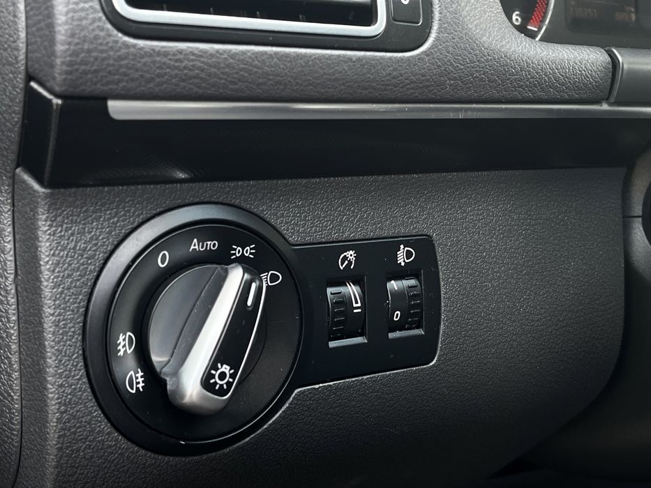 Volkswagen Touran 2.0TDI AVTOMAT