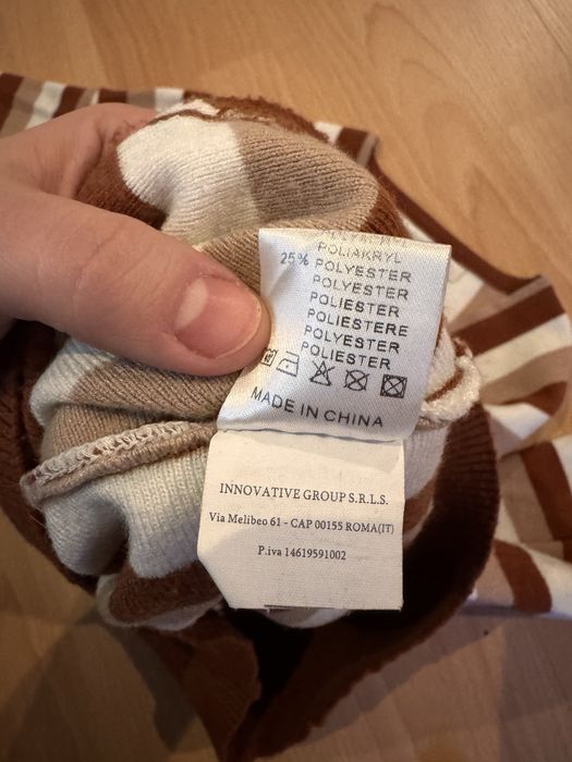 Sweterek z dekoltem V, w paski