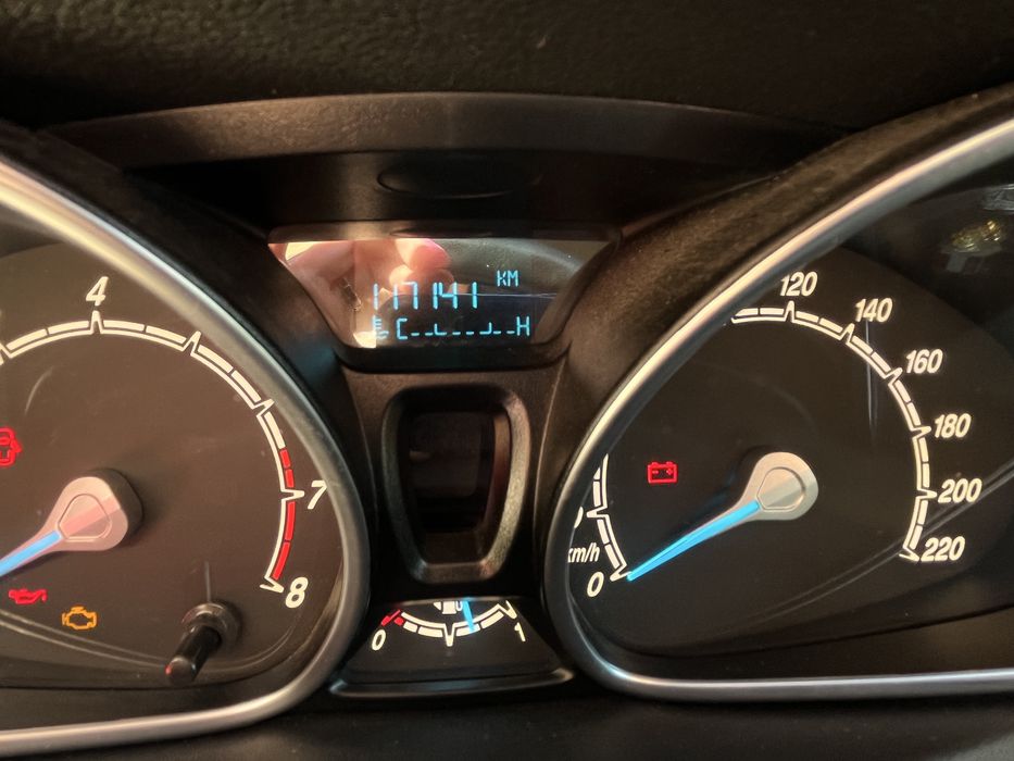 Продам Ford B-max 2013