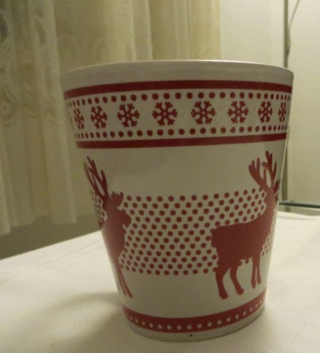 Caneca Siaki, c/ Renas, em cerâmica, bege e vermelha
